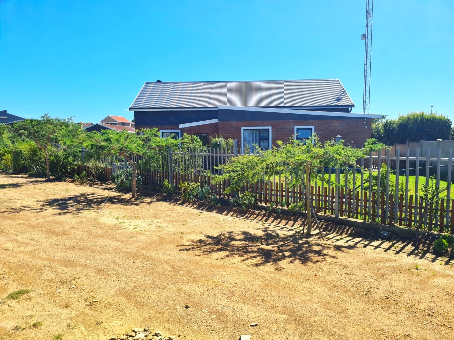 5 Bedroom Property for Sale in Noorsekloof Eastern Cape